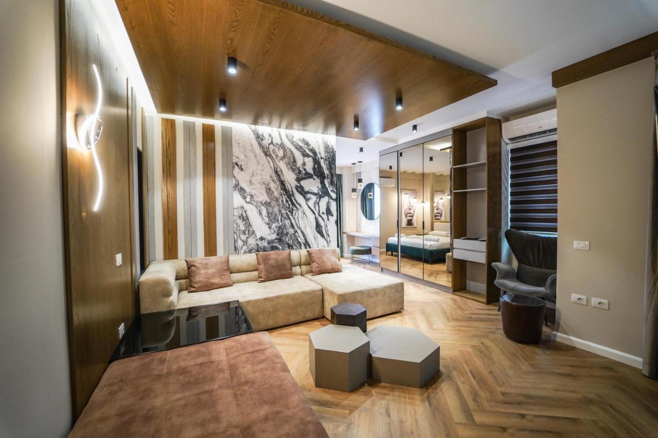 Haris Luxury No.4 Tirana
