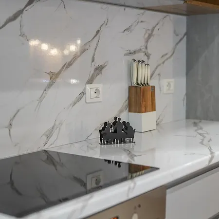 Haris Luxury Apartment No.4 Тирана Экстерьер фото