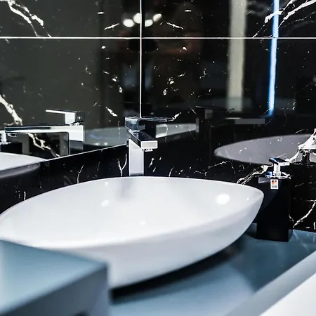 Haris Luxury Apartment No.4 Тирана Экстерьер фото